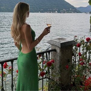 Chic Green Floral Backless Dress